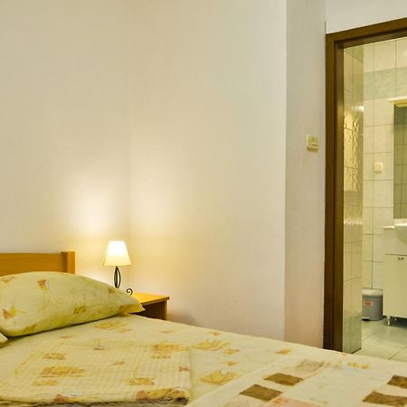 Apartments With A Parking Space Senj - 11520 部屋 写真