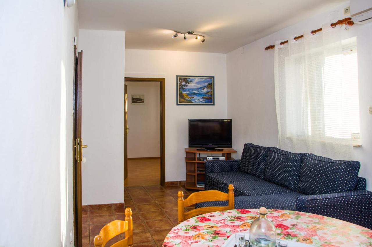 Apartments With A Parking Space Senj - 11520 エクステリア 写真
