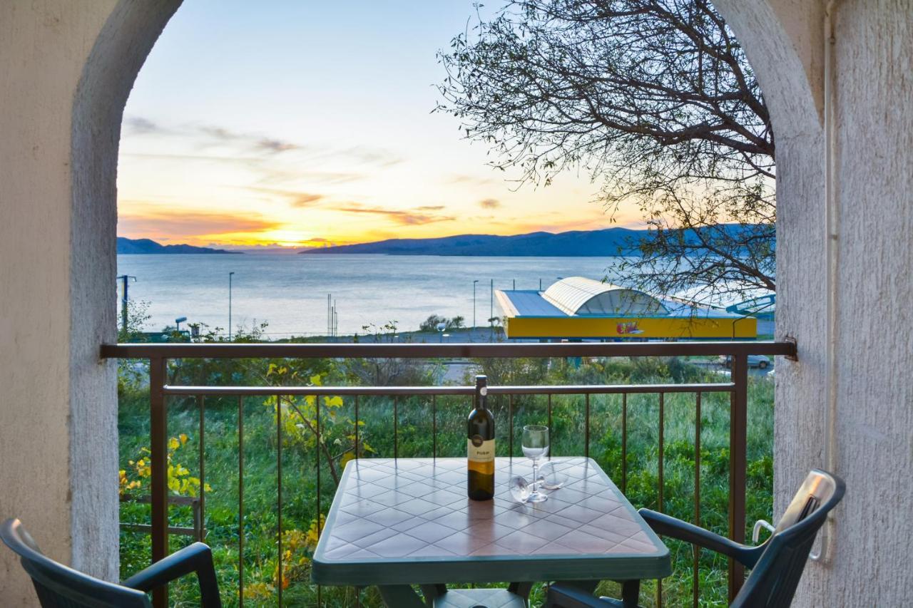 Apartments With A Parking Space Senj - 11520 エクステリア 写真