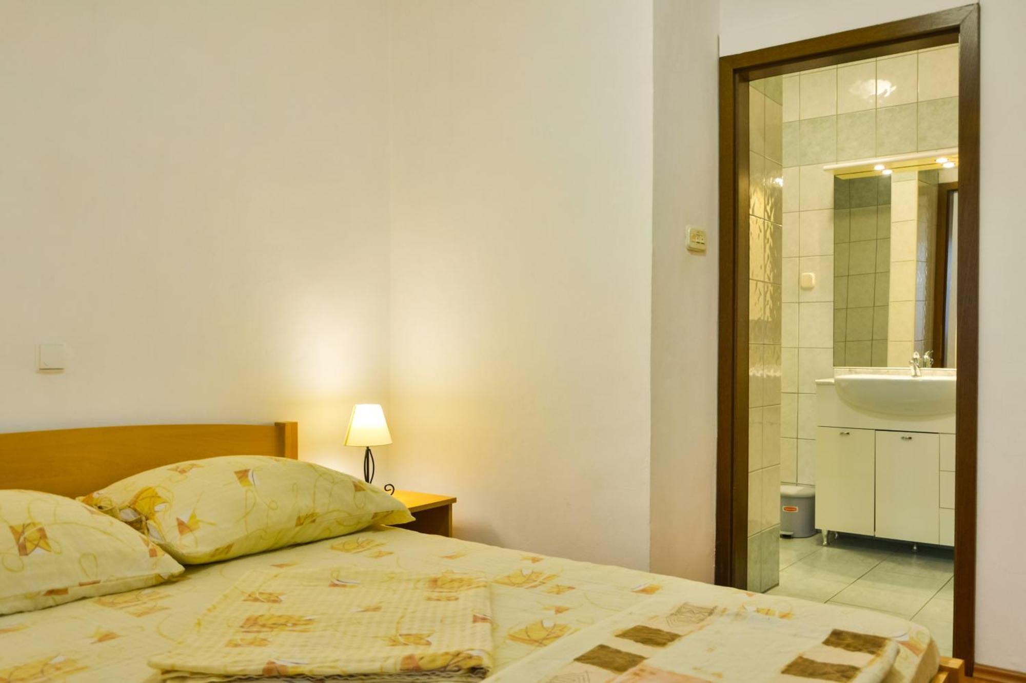 Apartments With A Parking Space Senj - 11520 部屋 写真
